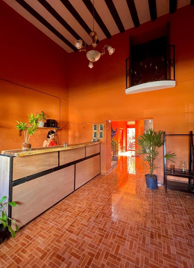 Alena Hostal 바야돌리드 외부 사진