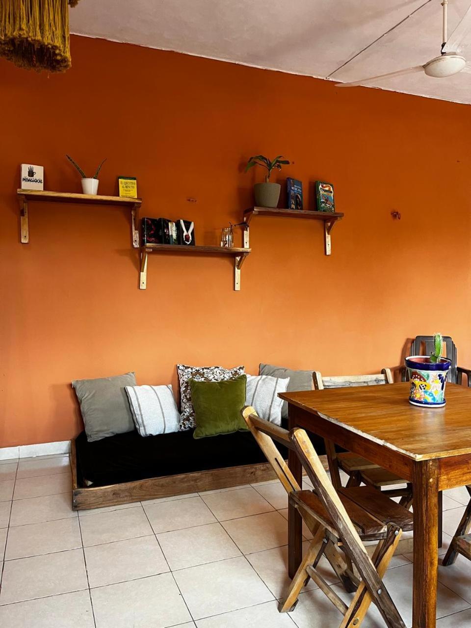 Alena Hostal 바야돌리드 외부 사진